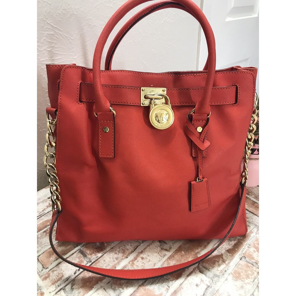 MICHAEL KORS Riley Optic RED LOCK Charm Leather Lg Satchel Chain Crossbody Bag - Picture 2 of 15